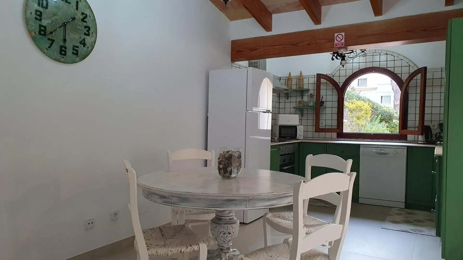 Apartment Just 150 M From The Alcudia Beach بورت ذالكوذيا 0*,  إسبانيا